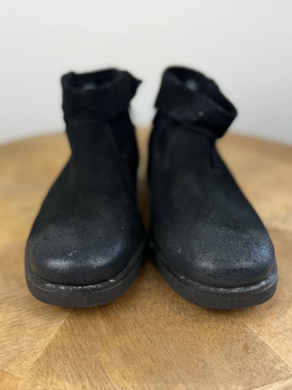 •UGG• Josefene Suede Ankle Bootie Side Zipper Black Cuff